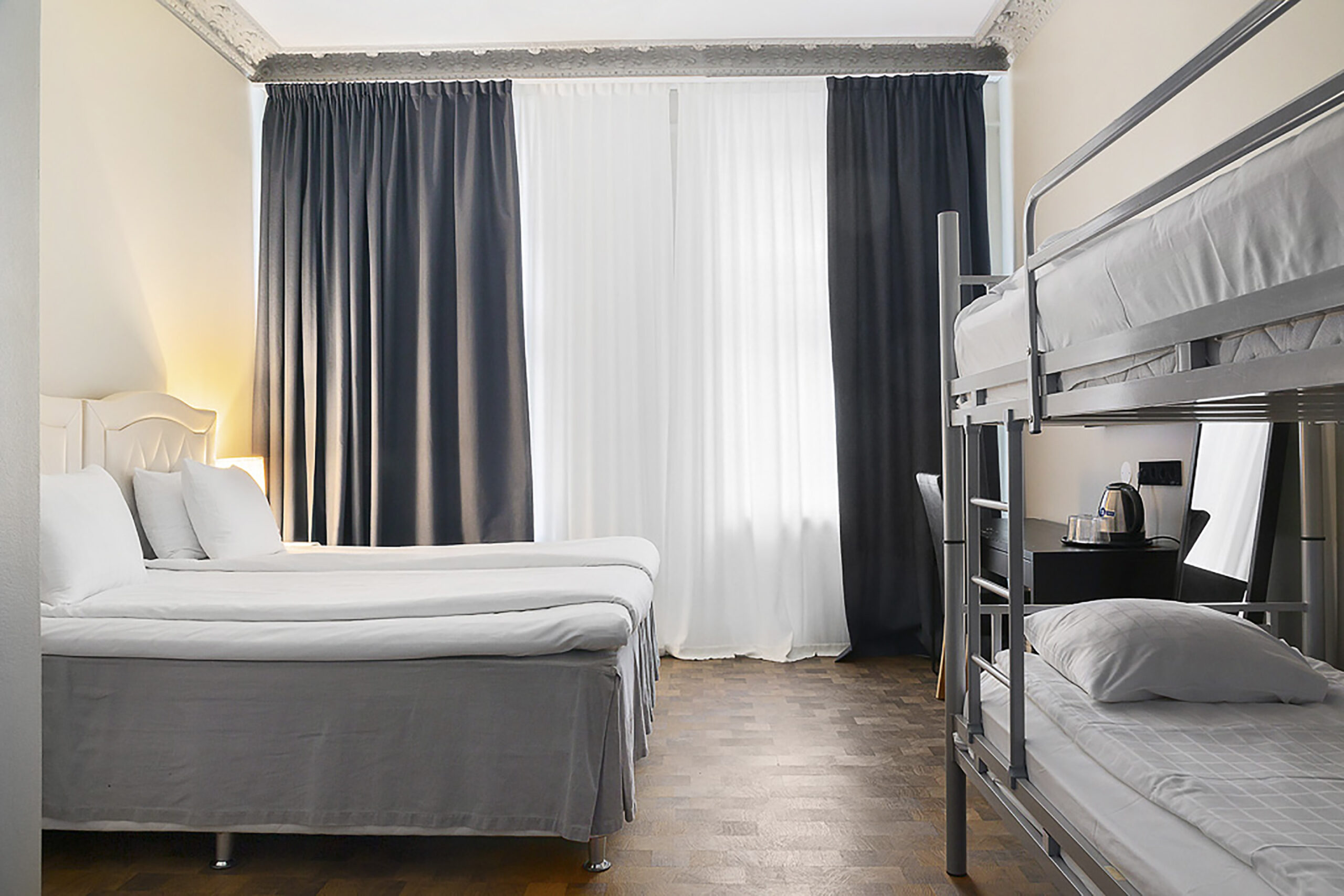 Exempelrum – Superior Queen